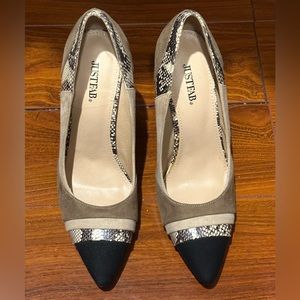 Multi color pumps shoes